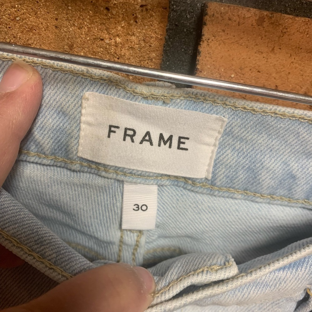 Frame Le High Straight Light Wash Denim Jeans - Picture 3 of 4